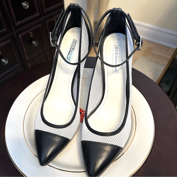 BCBG Generation black & white heels - Picture 3 of 11